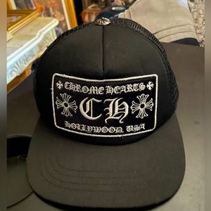 Black Chrome Heart Hat